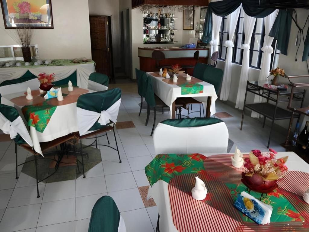 La Esperanza Hotel Kalibo Exteriör bild