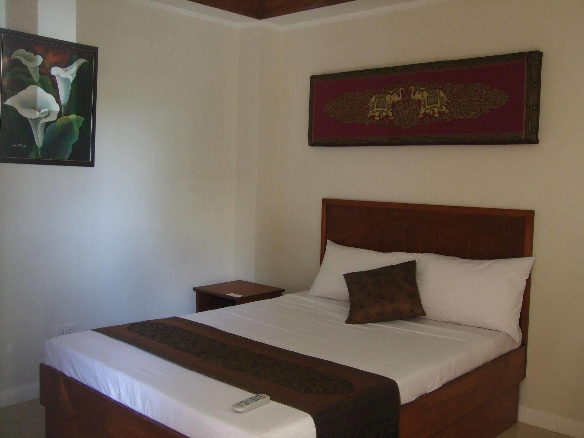 La Esperanza Hotel Kalibo Exteriör bild