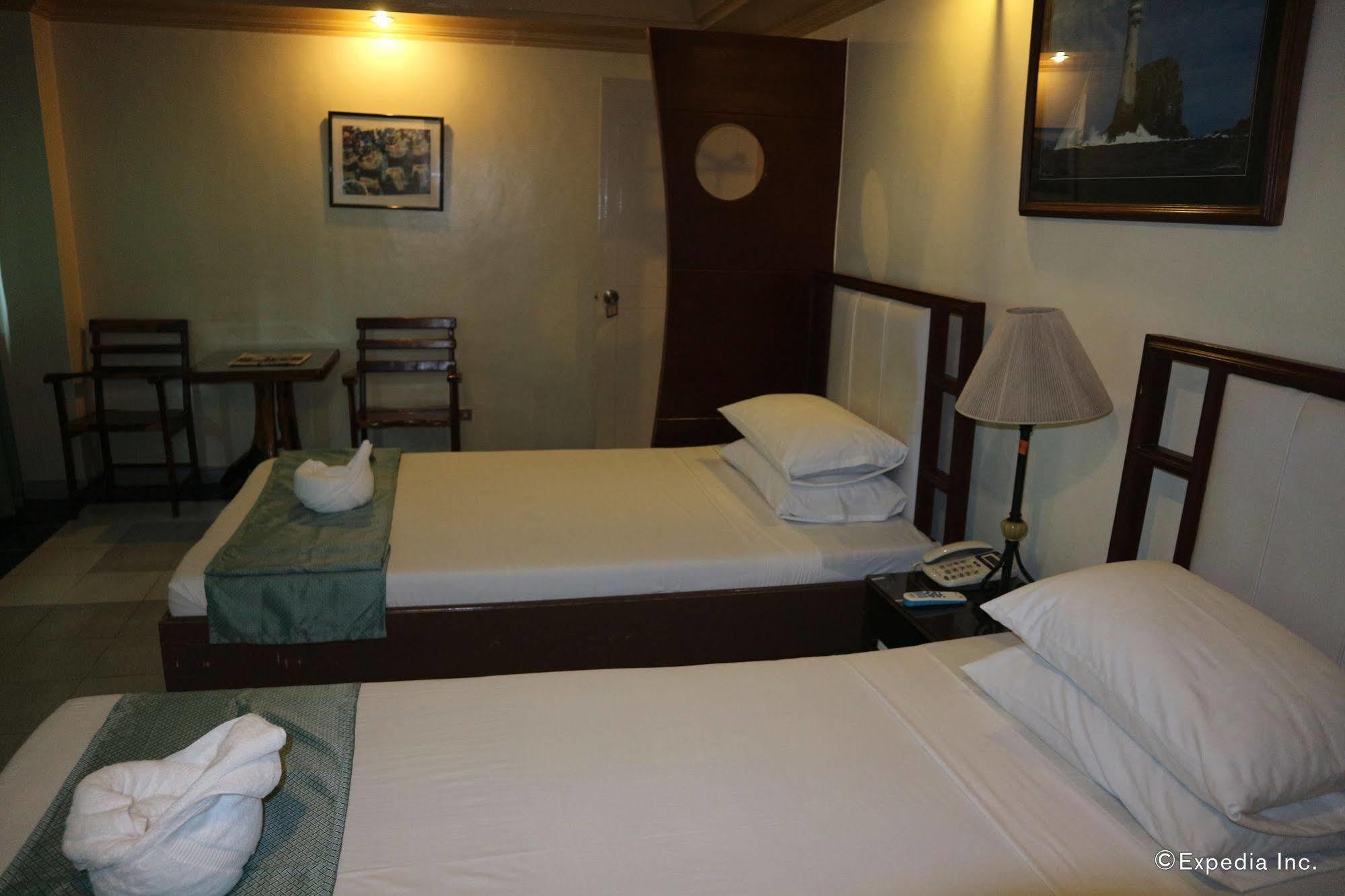 La Esperanza Hotel Kalibo Exteriör bild